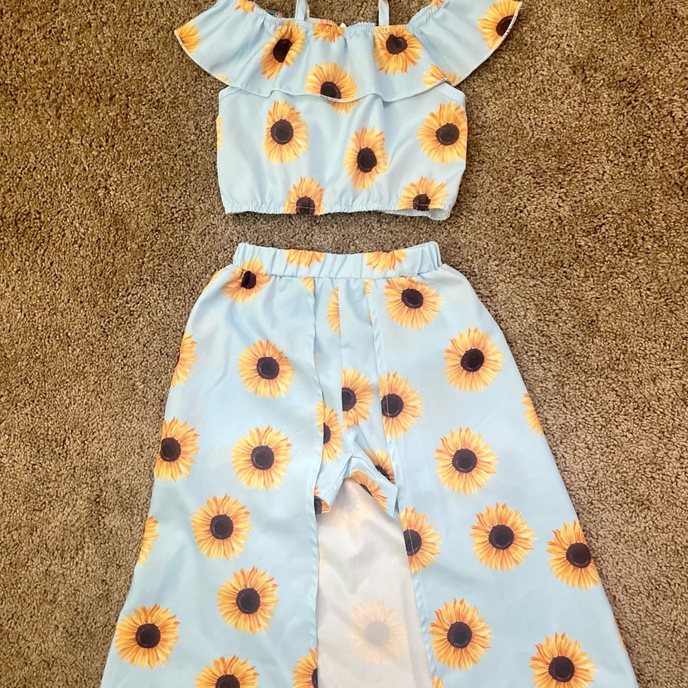SHEIN Sunflower Kids Matching Set - Blue and Yellow